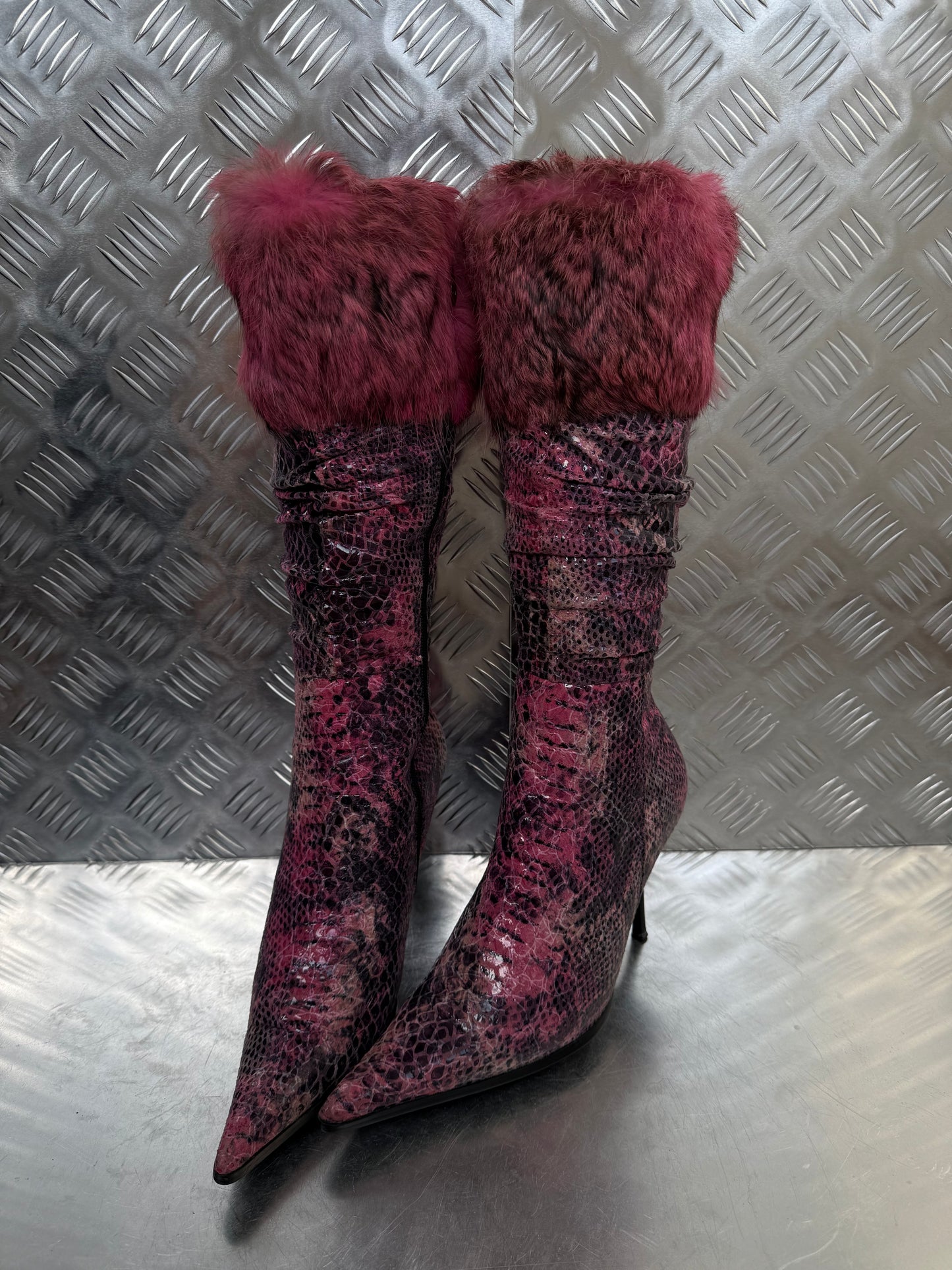 Vintage Italy leather boots with real fur trim Twinkling Global