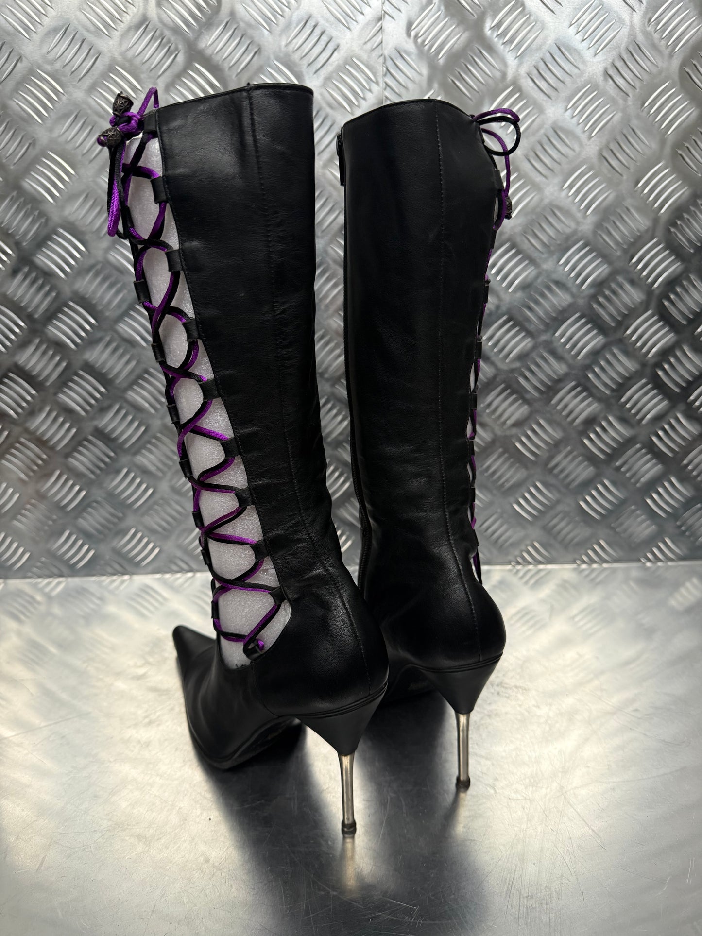 Vintage Italian Laced Leather Heeled Boots TWINKLING GLOBAL