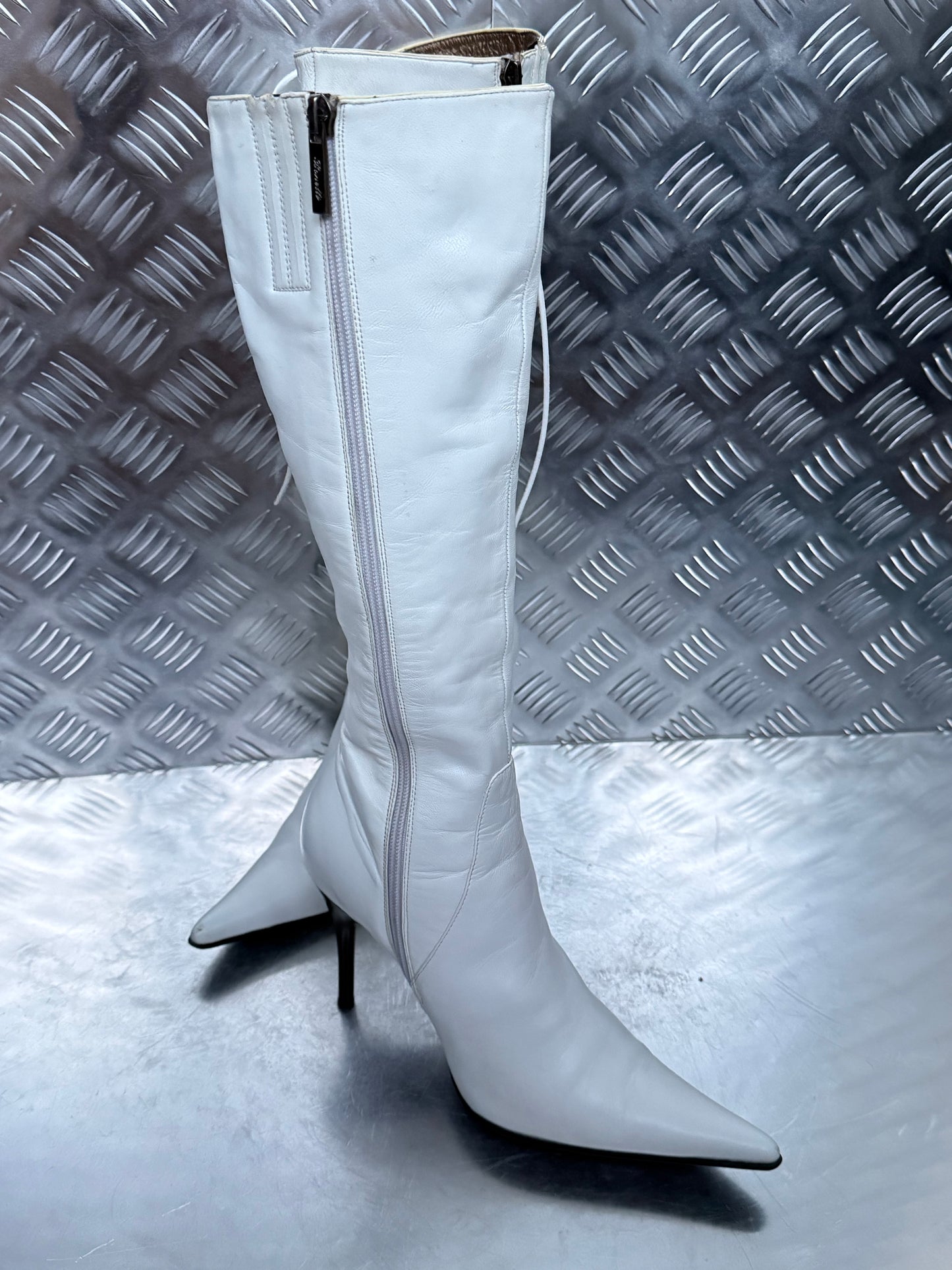 Vintage Italy White Leather Lace-Up Heeled Boots TWINKLING GLOBAL