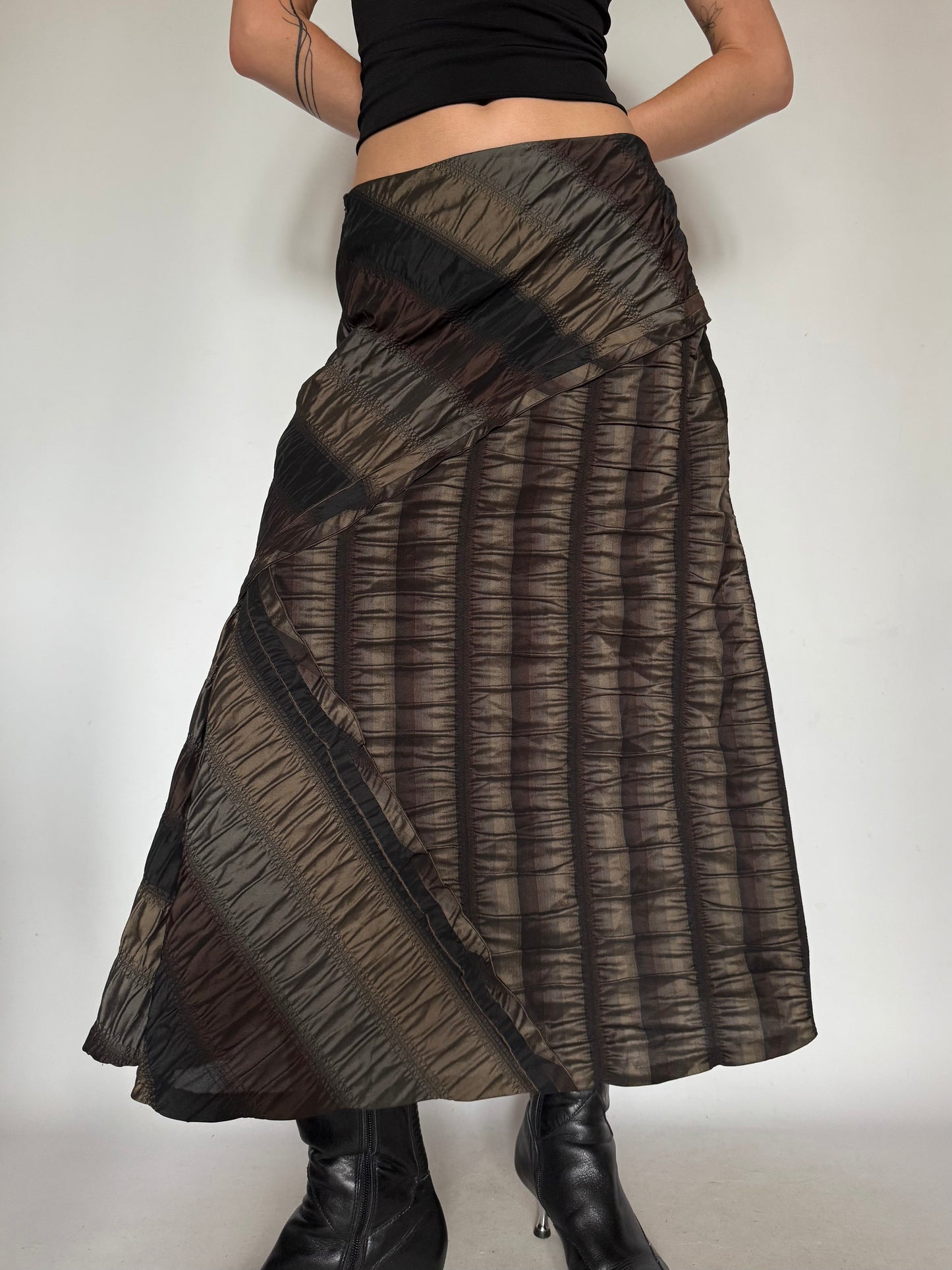 Vintage Crinkled Skirt with Deep Tones and Sculptural Texture Twinkling