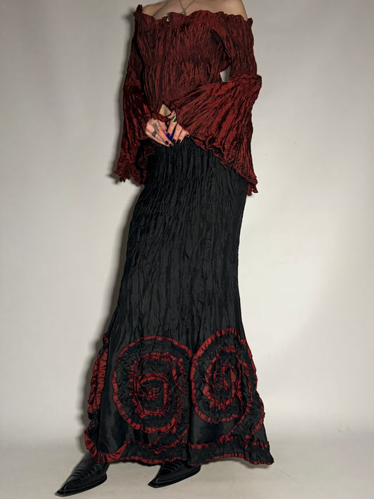 Gothic Black Crinkled Two-Piece Set with Red Spiral Appliqués TWINKLING